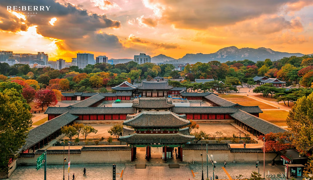 changgyeonggung palace in seoul viewed from upside