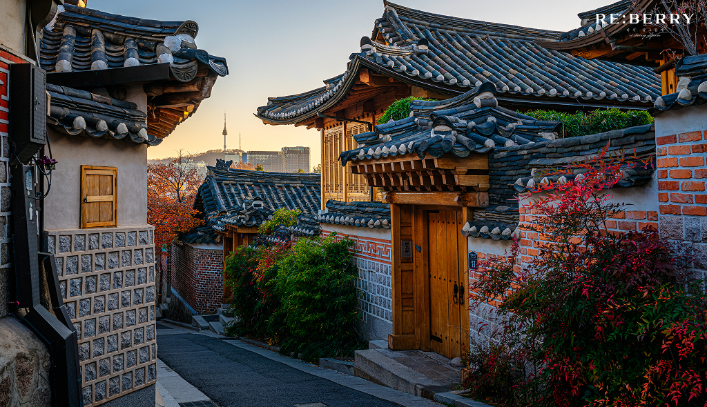 bukchon hanok village at evening sunlight